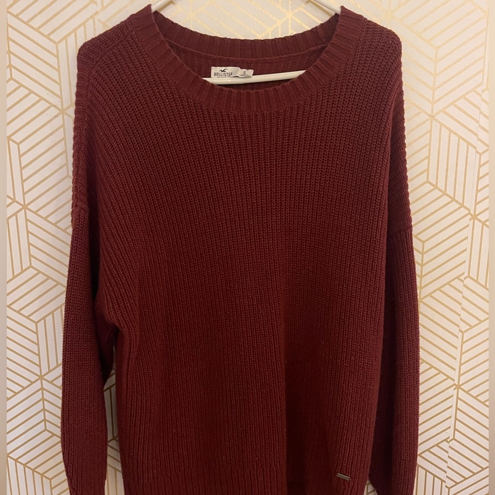 Maroon Hollister Sweater